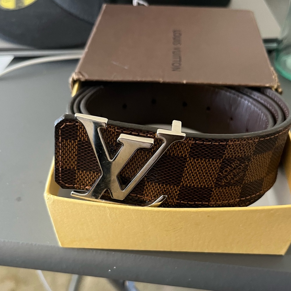 Dark brown checker LV belt size 41